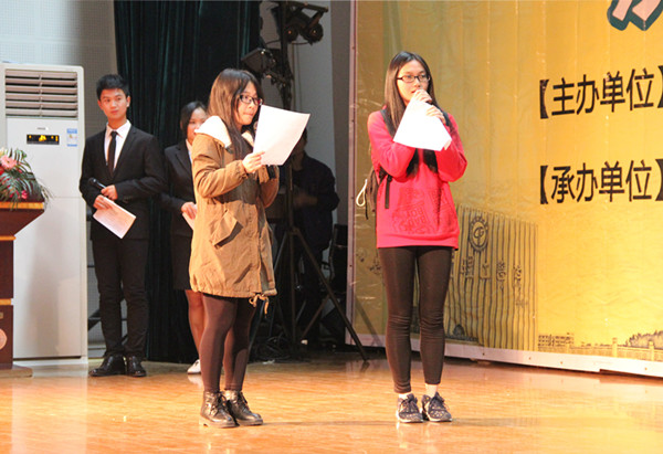 惟妙惟肖的外国影片配音