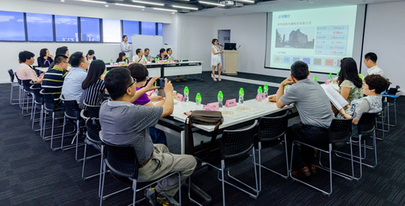 DSC_5468(晶苑公司简介)