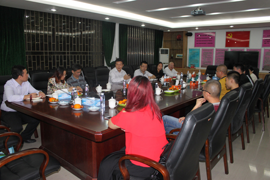 校友座谈新闻图