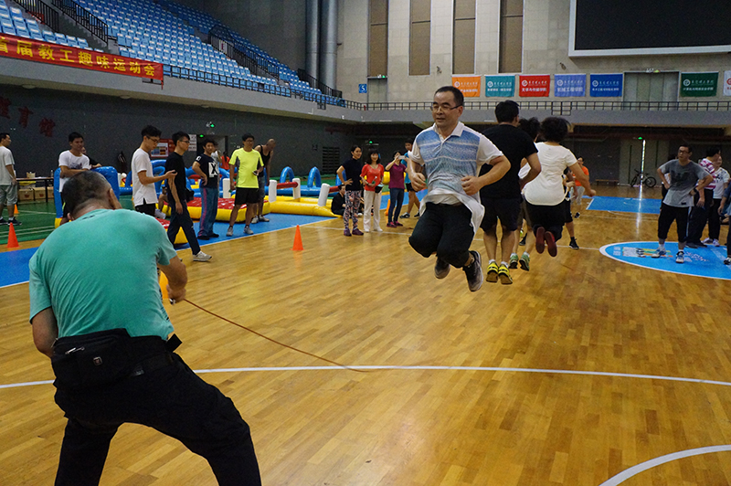 趣味项目---《步步高》