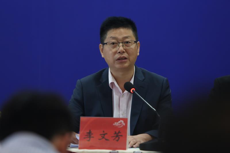 李文芳副校长(1)